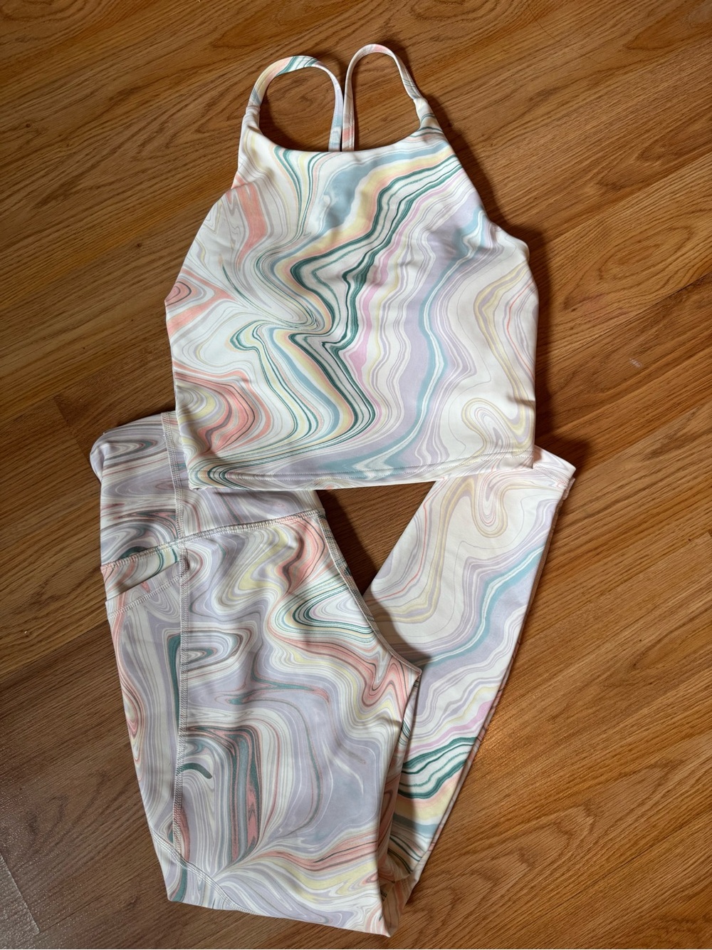 Old Navy Women’s PowerSoft matching tank and leggings set